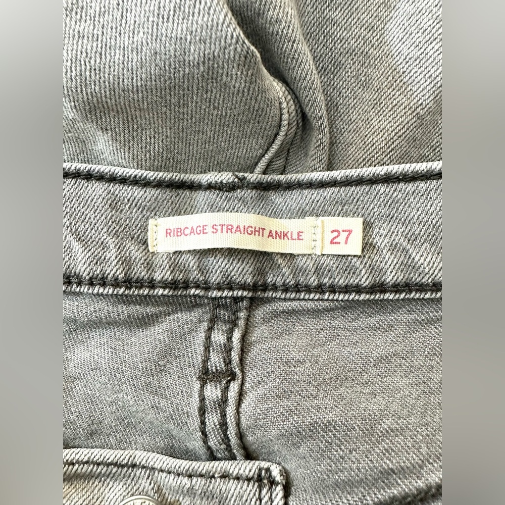 Levi’s Ribcage Straight Ankle Jeans in grey W27 L27 - Picture 7 of 16